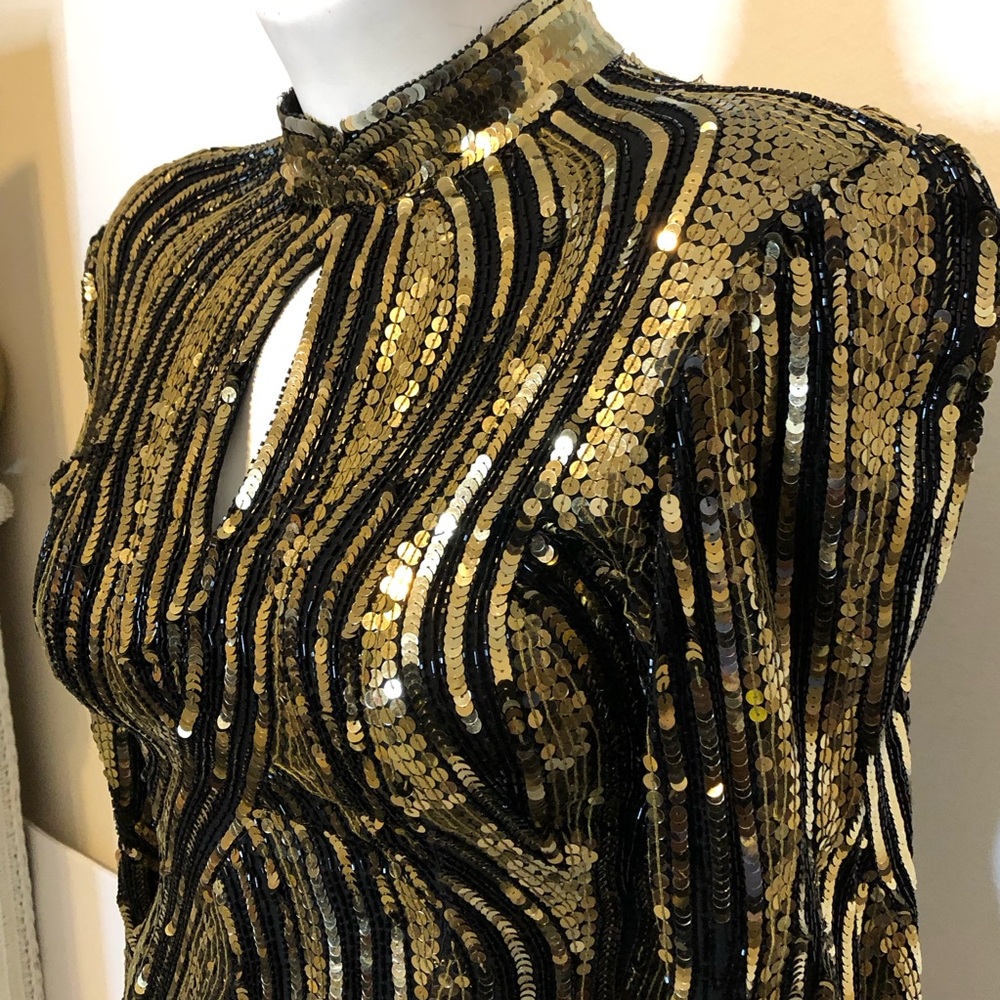 Judith Ann Creation Black & Gold Fully Sequin Long Sleeved Gown. Med - Picture 7 of 13
